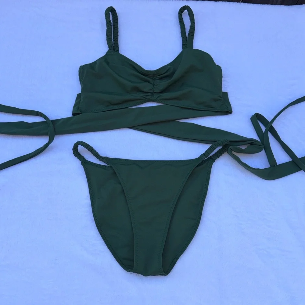 PARI DESAI SARITA SWIMSUIT PALM TOP & BOTTOM SIZE SMALL